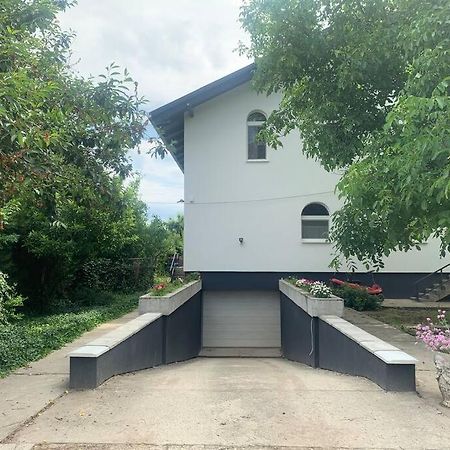 Erd - Csendes, Kenyelmes Csaladi Haz Apartment Екстериор снимка